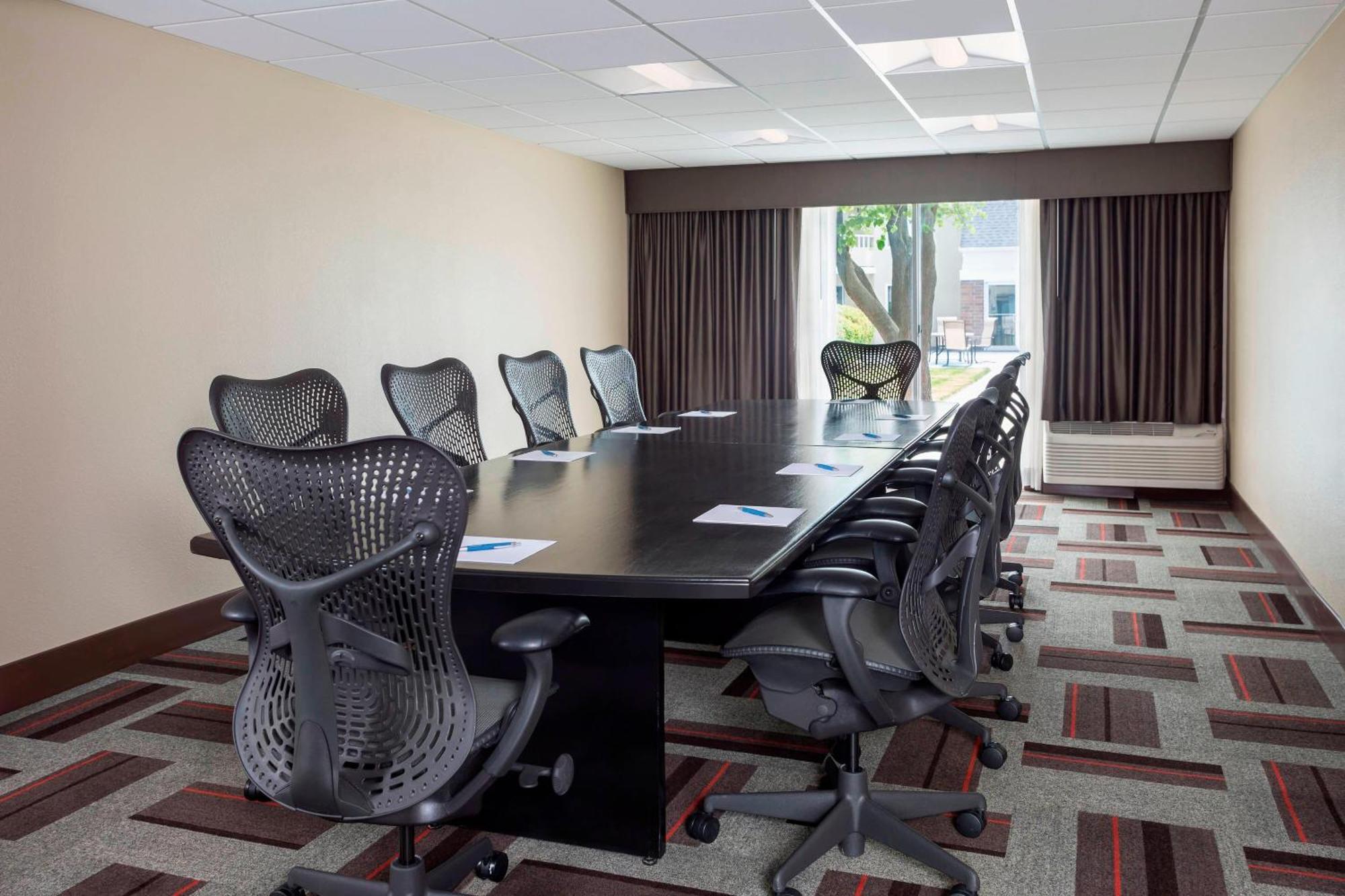 Four Points By Sheraton Buffalo Grove Екстериор снимка