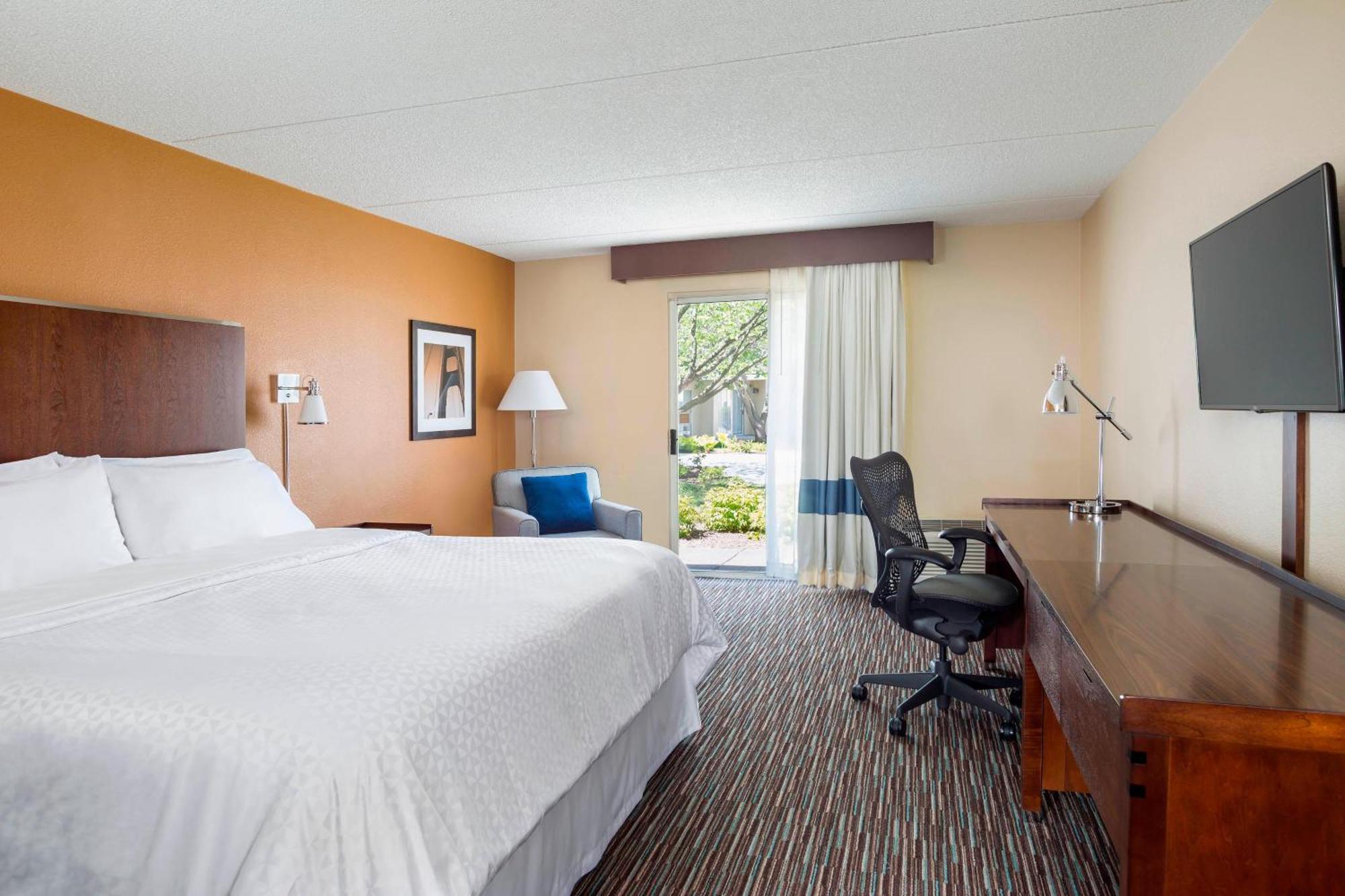 Four Points By Sheraton Buffalo Grove Екстериор снимка